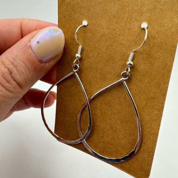 SALE! Stunning 2.5" tear drop shape hammered, sterling silver dangle earrings! - Picture 2 of 10
